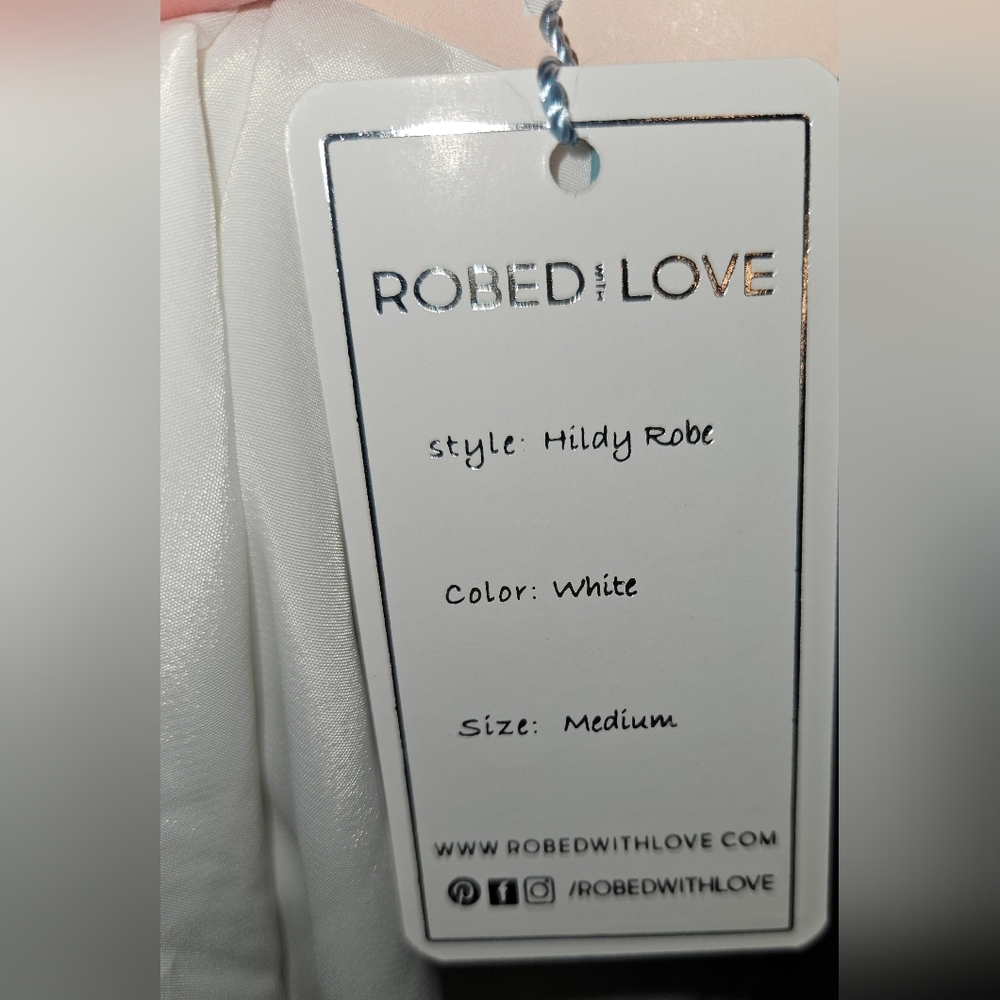 Robed with Love Hildy Robe - Picture 4 of 7
